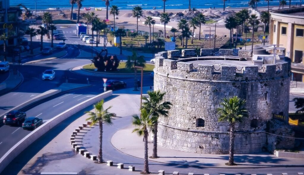 Torre Veneciana en el centro historico de Durres en Albania